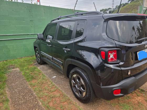 JEEP RENEGADE 1.8 16V FLEX SPORT 4P AUTOMÁTICO JEEP RENEGADE 1.8 16V FLEX SPORT 4P AUTOMÁTICO